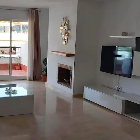 Apartment En Junto A Campos De Golf Marbella