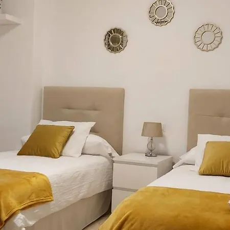 Apartment En Junto A Campos De Golf