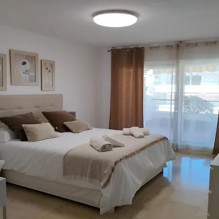 En Junto A Campos De Golf Apartment Marbella