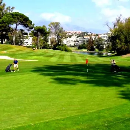 En Junto A Campos De Golf * Marbellac
